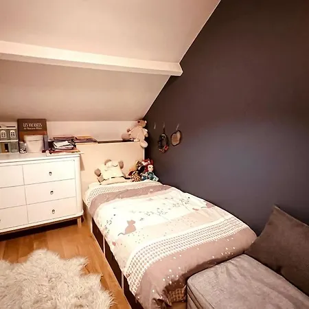 Comme Une Maison Au Coeur Des Batignolles * Paris